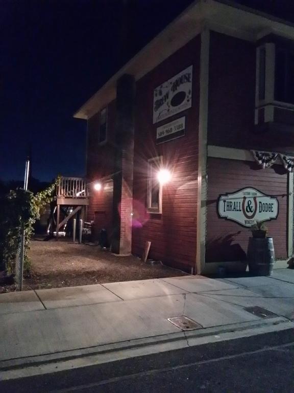 Brew House Boarding Apartment Kittitas Exterior photo